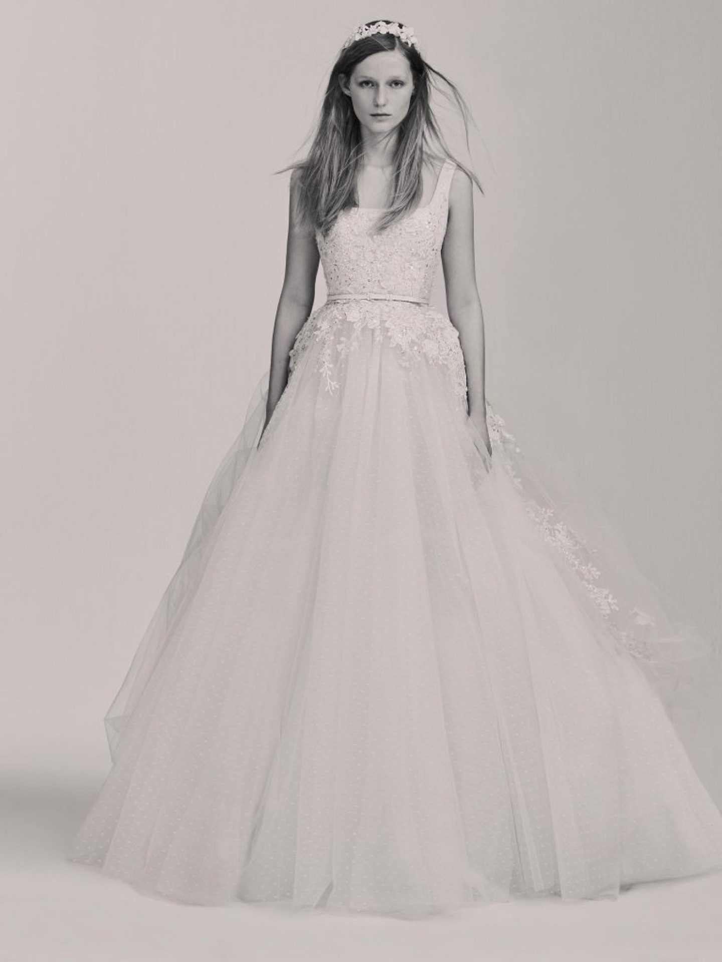 Trinity Gallery bride in an Elie Saab lace column gown